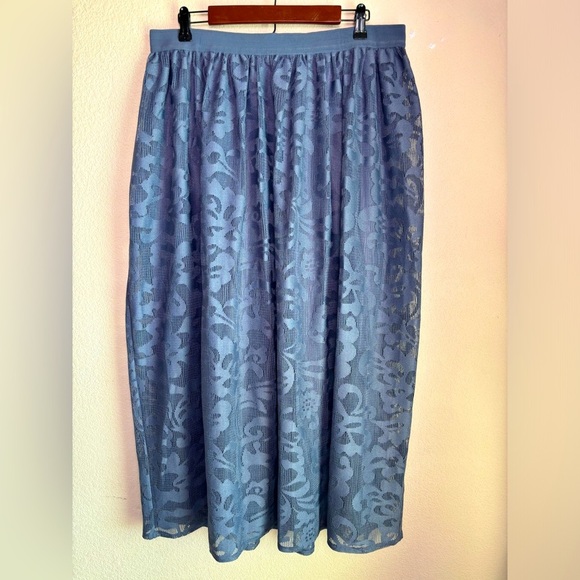 Lane Bryant Steel Gray Lace Overlay A-Line Elastic Waist Maxi Midi Skirt 14/16 - Picture 1 of 7